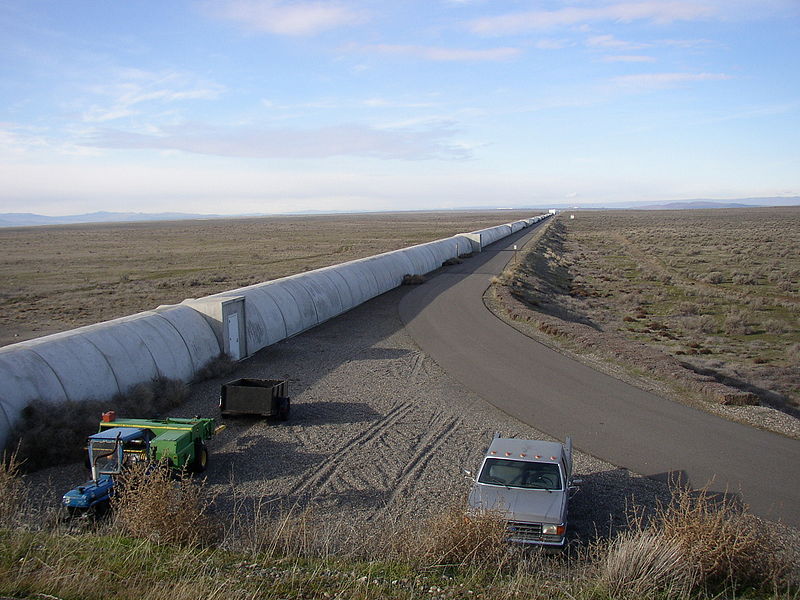 Northern leg of LIGO interferometer on Hanford Reservation